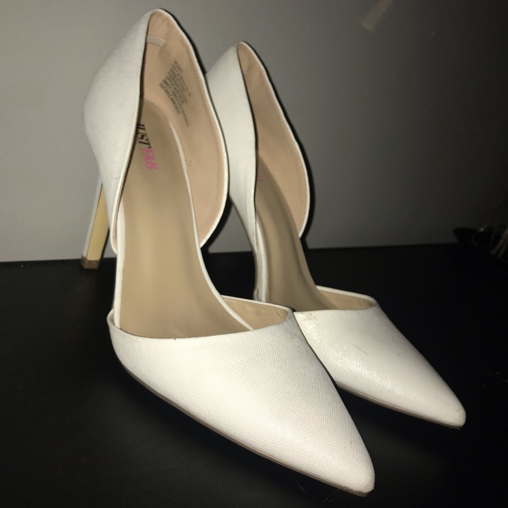 JustFab White pumps size 7.5